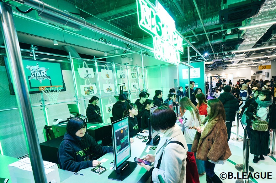 りそなグループメインブース「RESONA BASKETBALL STUDIO」の様子